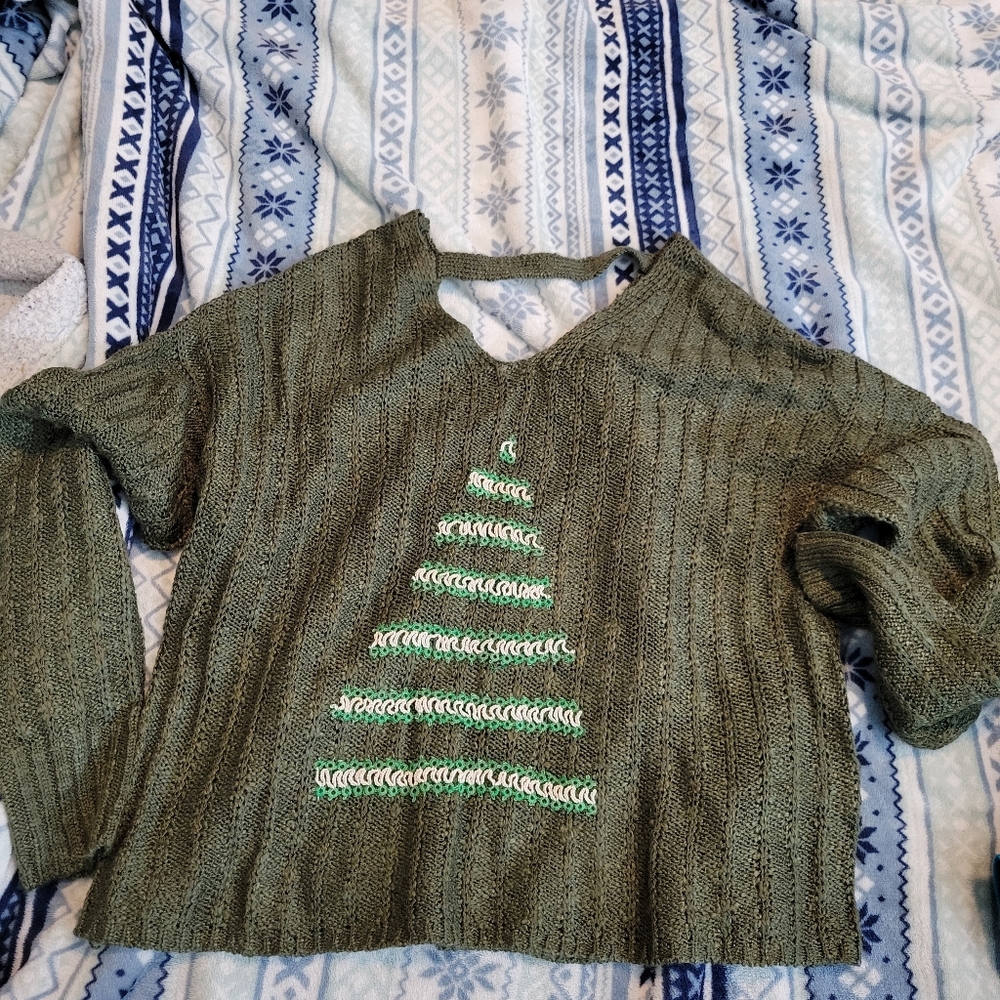 Two Kohls - So casual light sweaters- XS